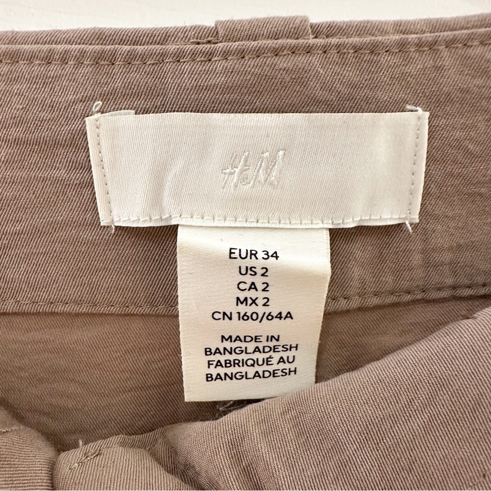 H&M Matte Textured Satin Wide Leg Cargo Pants Flowy taupe sz 2 - Picture 5 of 5